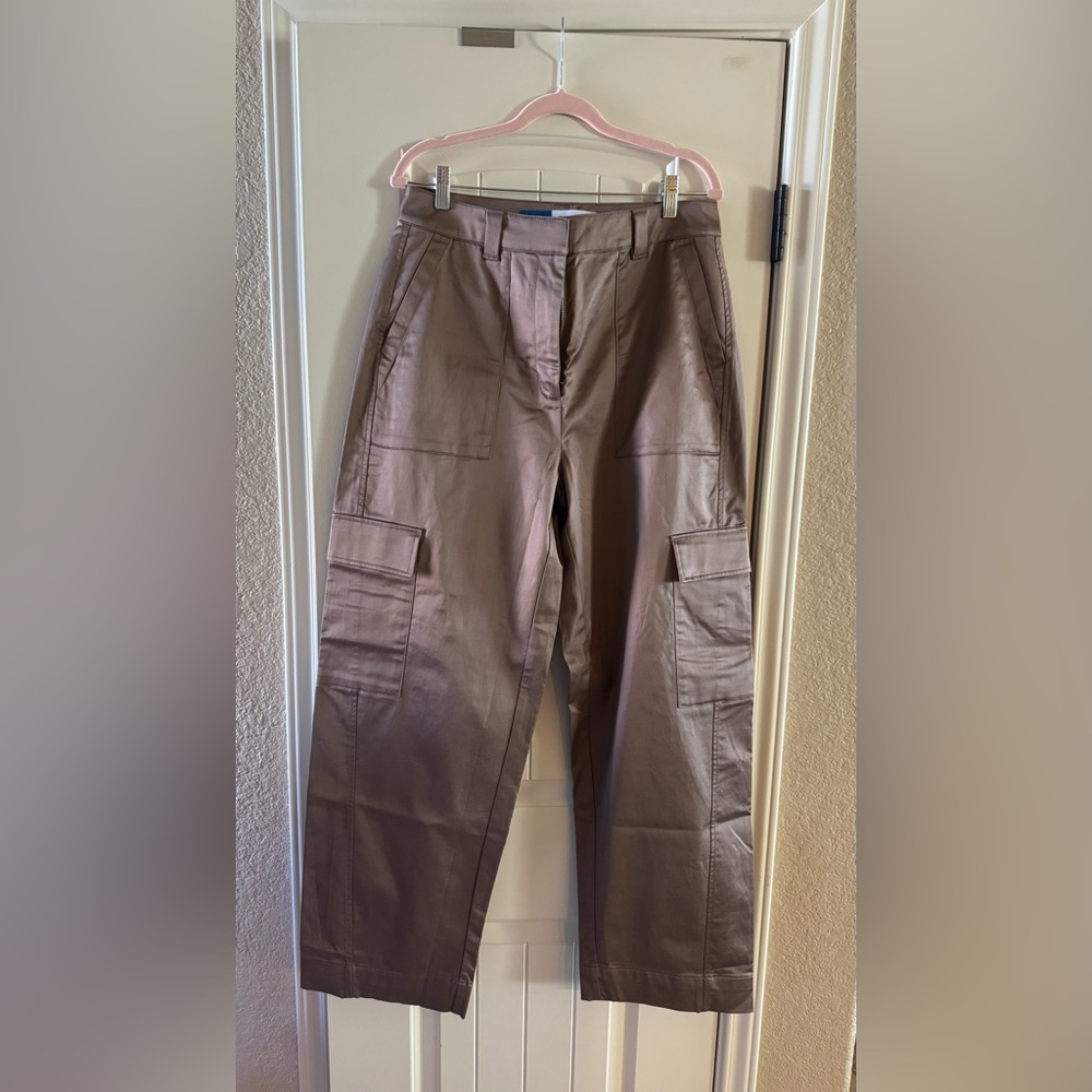 Old Navy Women's Satin Cargo Pants in Taupe Size 10-long